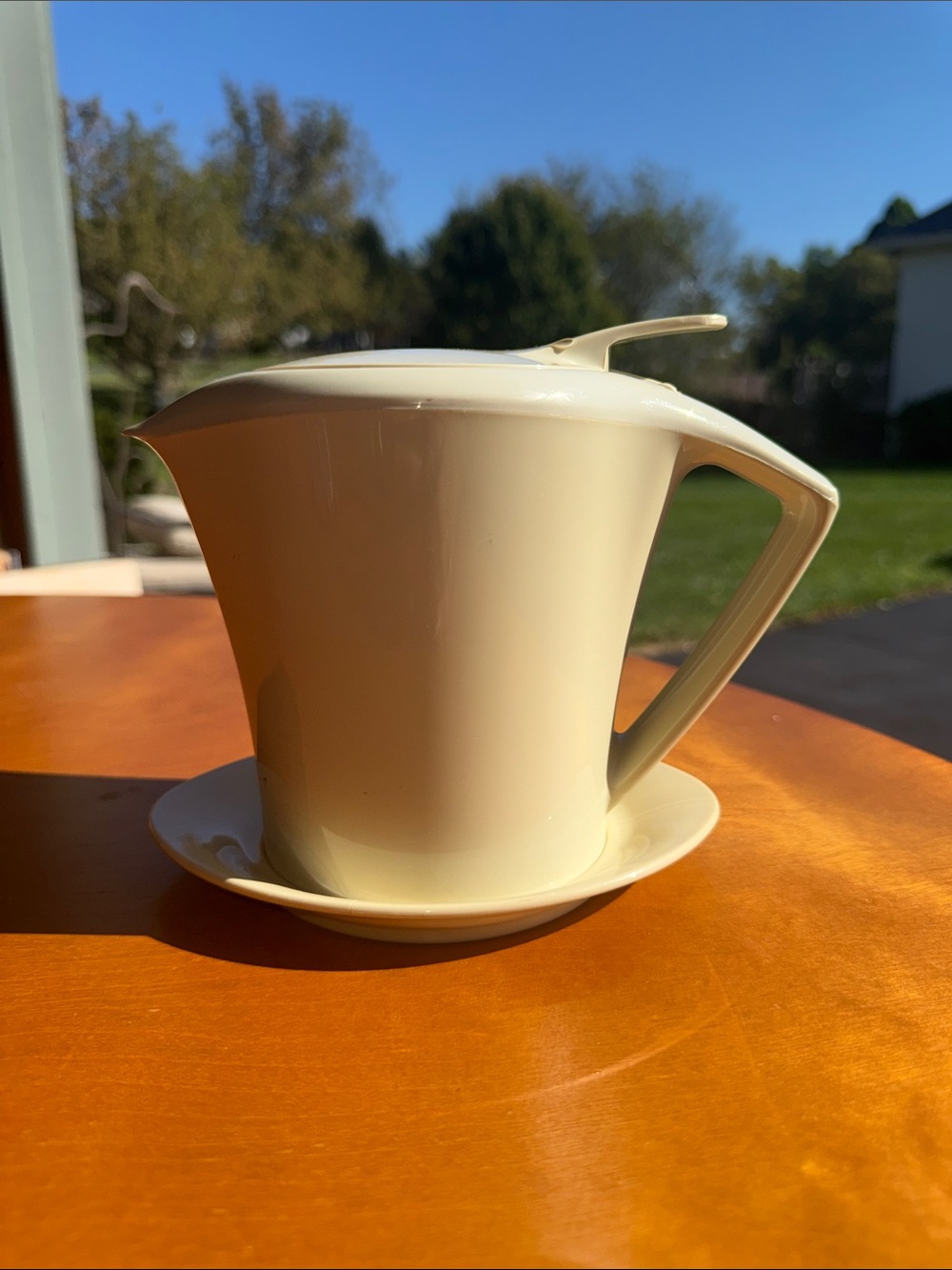 Cream Lidded Pitcher with Saucer - Classic Tabletop Serveware